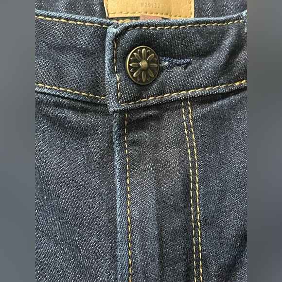 Driftwood Medium Wash Denim Flare Kelly Style Jeans Size 29 - Picture 7 of 9